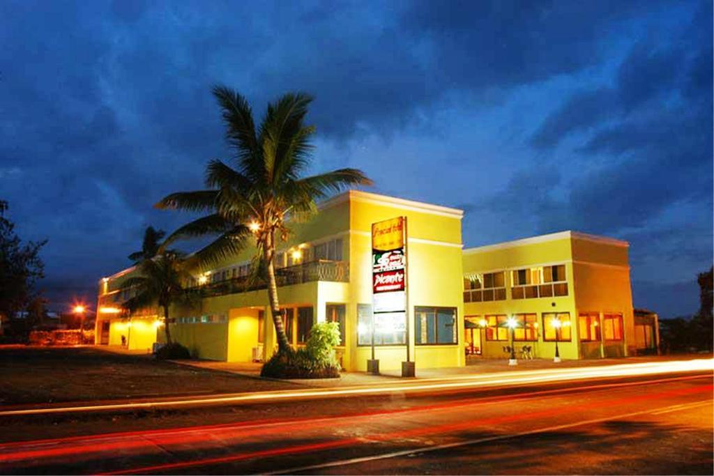 The Pepperland Hotel Legazpi Ngoại thất bức ảnh