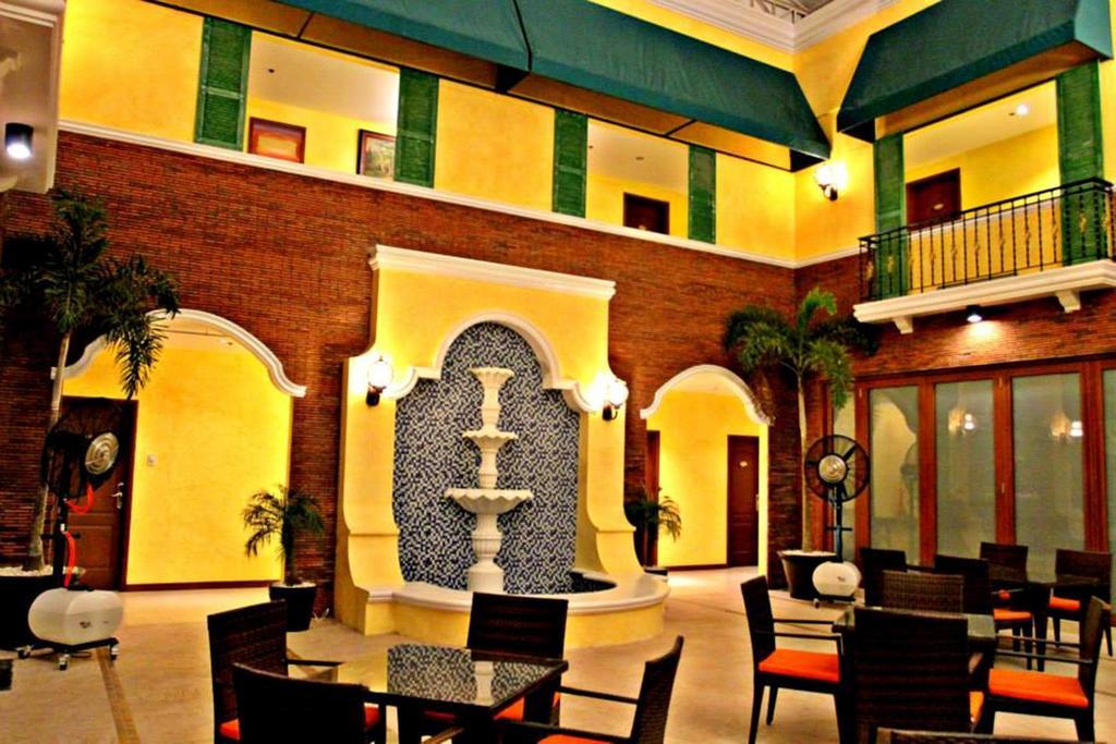 The Pepperland Hotel Legazpi Ngoại thất bức ảnh